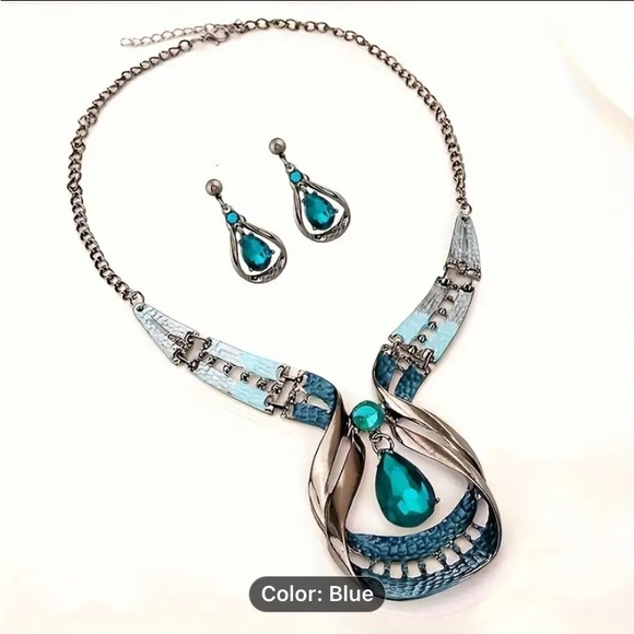 Water Drop Shape Shiny Faux Gemstone Elegant Pendant Necklace & Stud Earrings - Picture 3 of 4